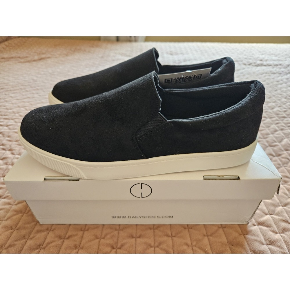 NIB Daily Shoes Women's Black Suede Slip On Loafers Sneakers Tracy-04, Sz. 10
